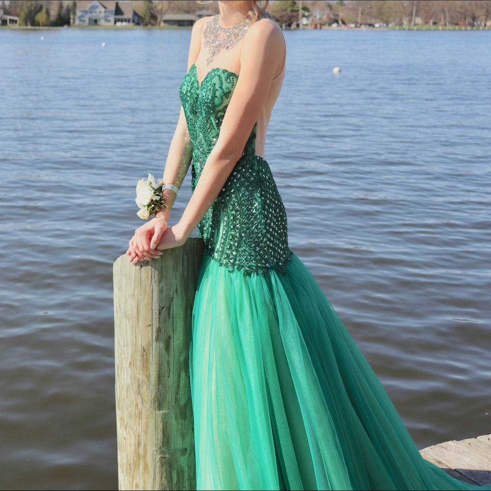 Angela & Alison emerald mermaid style prom dress.